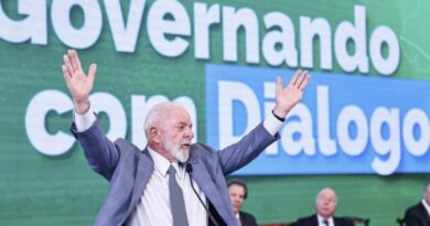 Lula sanciona “taxa das blusinhas”, cobrada a partir de 1°de agosto